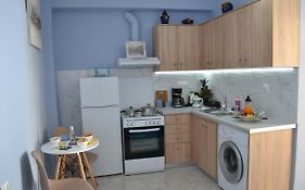 Manthos Holiday Home